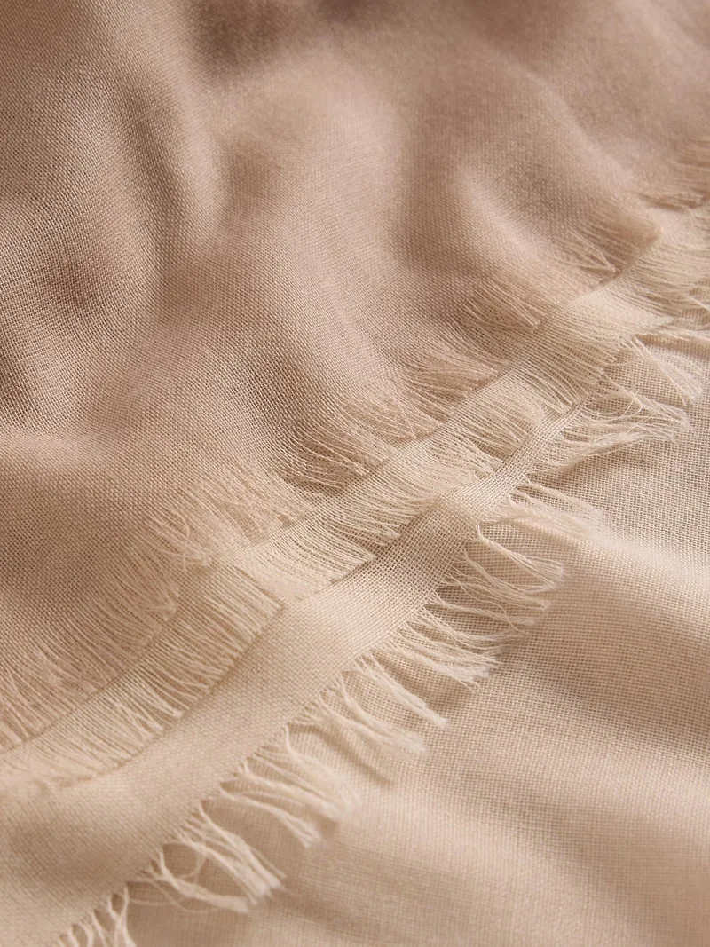 White Stuff Oversized Schal Penny - Einheitsgröße, Hellnatur, – Produktbild 2 von 3