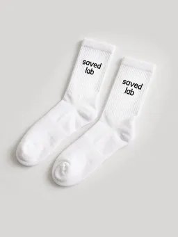 saved lab saved lab SL-150 Crew Socks Brand White – Produktbild 1 von 1