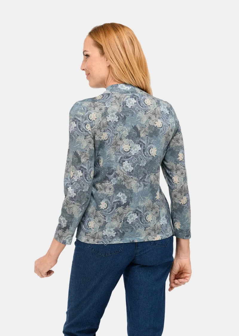 Goldner Stehbundpullover mit farbharmonischem Druck - rauchblau / gemustert - Gr. 20 von Goldner Fashion, Blau, – Produktbild 2 von 3