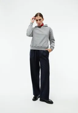 Givn Berlin Givn Berlin Cropped Sweater GBJESSA (Logo) aus Bio-Baumwolle - Grey Melange – Produktbild 1 von 1