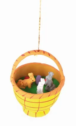 El Puente El Puente Osteranhänger "Hasen im Korb" | Fair Trade & Handmade aus Peru – Produktbild 1 von 1