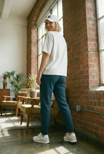 THE FACE OF ELEMENTS The Face of Elements Peak - Regular Fit Sweatpant aus 100% Bio-Baumwolle, Algae (grün), – Produktbild 2 von 4