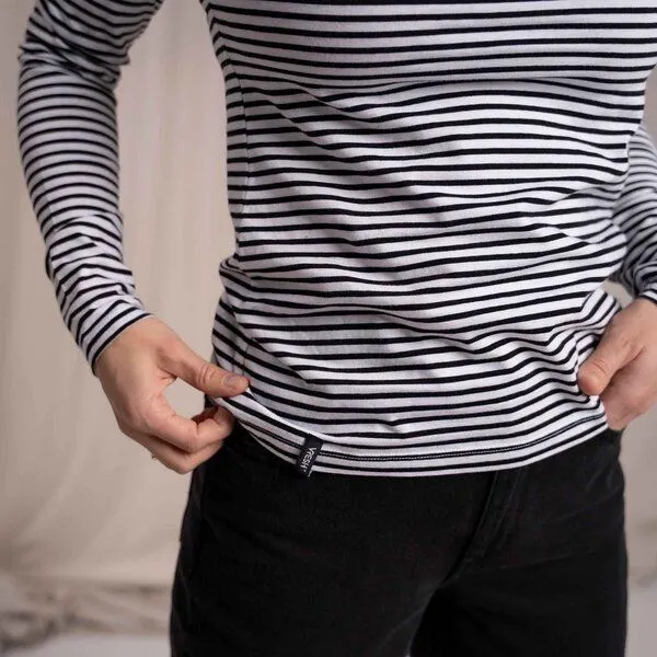 Vresh Clothing Vresh Clothing Vee - Longsleeve aus Biobaumwolle, Gestreift S/W, Gestreift s/w, – Produktbild 4 von 5