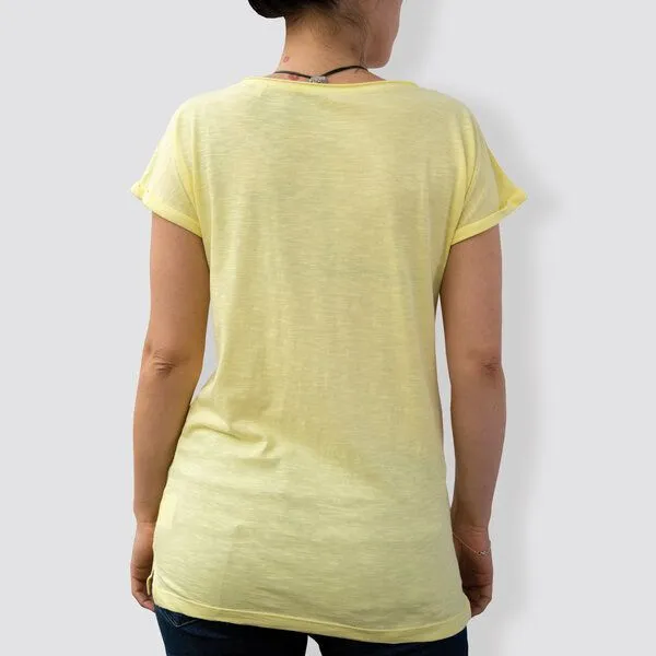 little kiwi little kiwi Damen T-Shirt, "In der Savanne", Iris Yellow – Produktbild 4 von 4