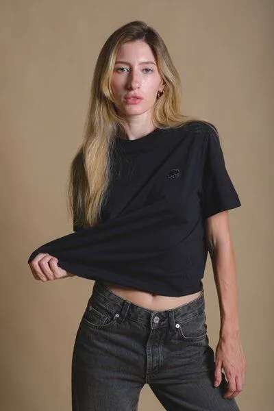Trendsplant Trendsplant Women's Organic Essential T-Shirt Black, Schwarz, – Produktbild 1 von 3