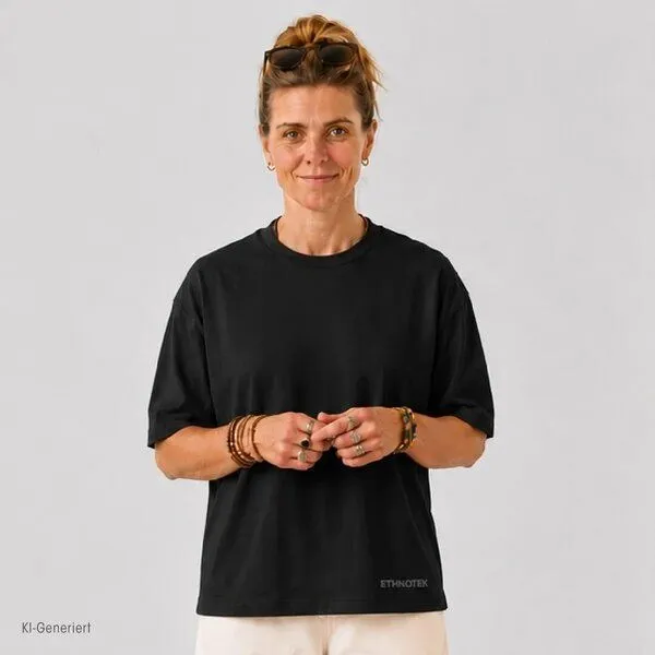 Ethnotek Ethnotek T-Shirt mit Stickerei Heavyweight Organic Cotton Oversized, Schwarz - black embroidery, – Produktbild 2 von 3