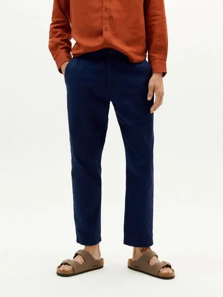 thinking mu thinking mu Chino Hose - Light Travel Pants - aus Bio-Baumwolle, Blau (blue night), – Produktbild 1 von 4