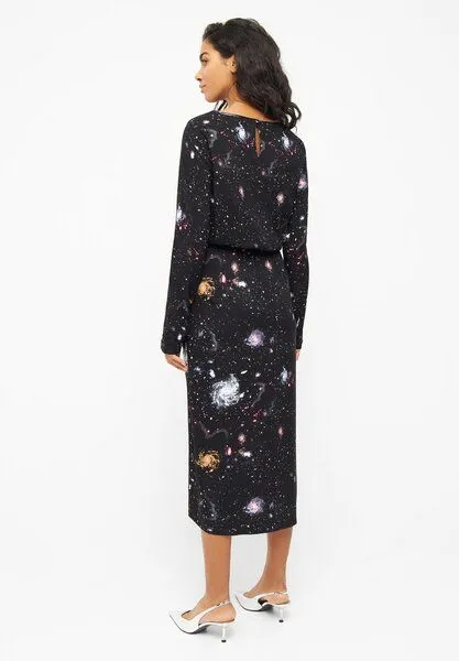 Givn Berlin Givn Berlin Kleid MINDY aus LENZING ECOVERO, Black (universe), – Produktbild 3 von 4