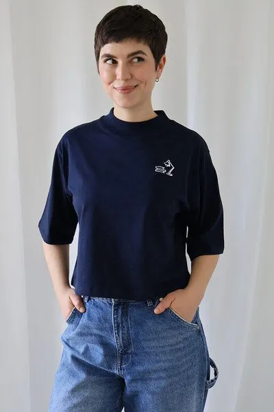 Kultgut Kultgut Artdesign- Biofair- Flausch Shirt im Boxistyle / Kleine Nachtlektüre, Dunkelblau, – Produktbild 4 von 4