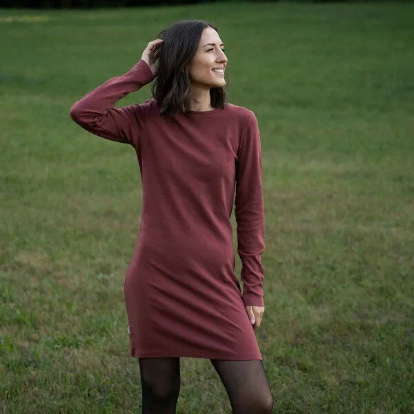 Vresh Clothing Vresh Clothing Vlora - Langarmkleid aus Biobaumwolle, Weinrot, – Produktbild 1 von 4