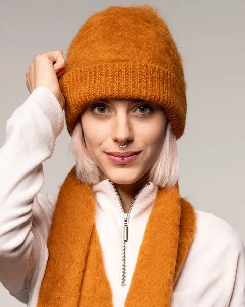 Alma & Lovis Alma & Lovis Weiche Kuschelmütze aus gebrushtem Alpakastrick | Brushed Cap, Fox (orange), – Produktbild 1 von 4