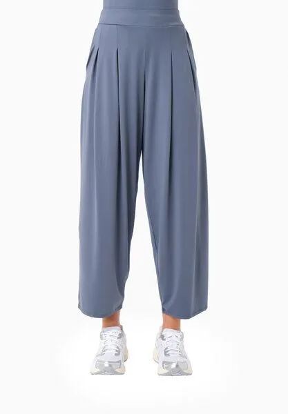ORGANICATION ORGANICATION PEENY | Weit geschnittene Hose aus recyceltem Polyamid, Soft indigo, – Produktbild 2 von 3