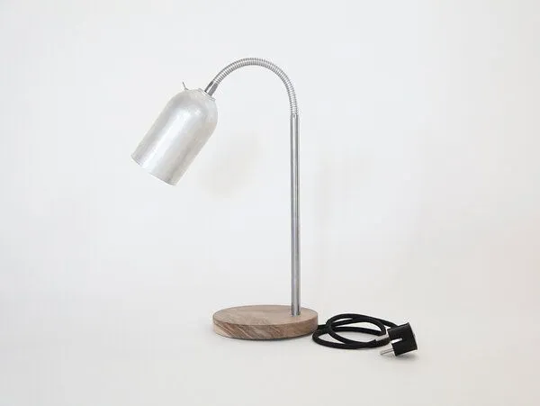 werkvoll by Lena Peter werkvoll by Lena Peter Upcycling Feuerlöscher Schreibtischleuchte FIRELIGHT, Wunschfarbe, – Produktbild 1 von 4