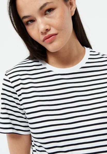 Givn Berlin Givn Berlin Gestreiftes T-Shirt GBJULIA aus Bio-Baumwolle, Black / white (stripes), – Produktbild 3 von 4
