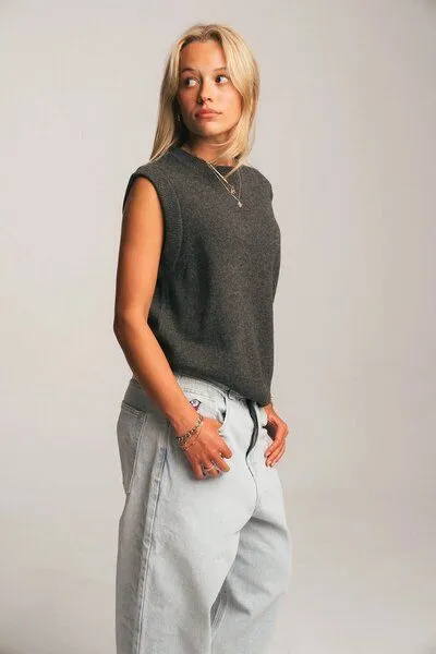 Kopyto Kopyto PUMA - Pullunder Damen Weste aus Wolle 100% Merinowolle RWS, Dunkelgrau, – Produktbild 5 von 8