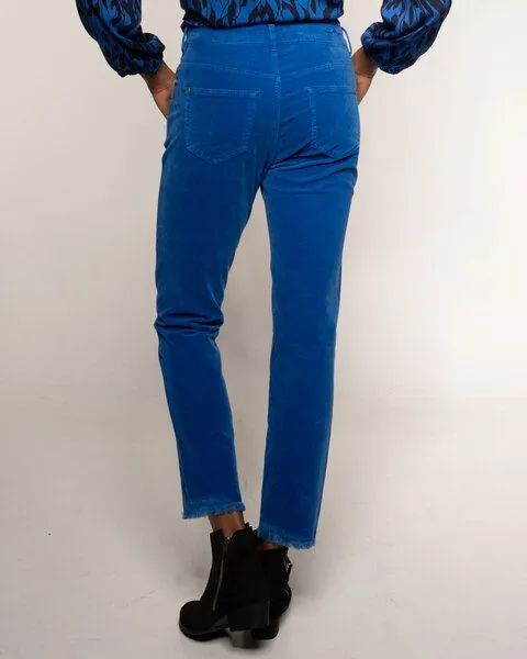 Alma & Lovis Alma & Lovis Softe Samthose mit stylischem Fransensaum | Velvet Slim, Astral blue (blau), – Produktbild 4 von 4