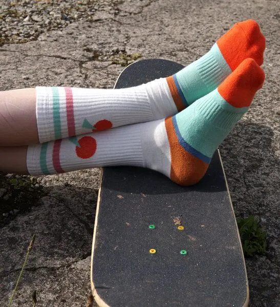 Fräulein Prusselise Fräulein Prusselise Sportsocke Apfel Tennissocke bunt und cool für Damen Herren und Kinder, bunt gemustert – Produktbild 4 von 4