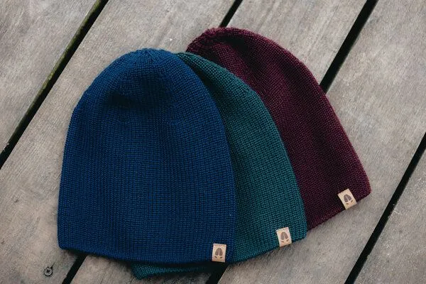 Kopyto Kopyto DEER - Mütze 100% RWS Merinowolle Mulesingfrei, leichte Beanie ohne Umschlag, Unisex, Schwarz, – Produktbild 3 von 4