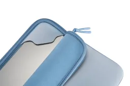 Tucano Tucano One Neopren Sleeve für Macbook Neo 13" (A18 Pro) Hellblau Macbook Neo 13“ (A18 Pro) Neopren – Produktbild 1 von 1