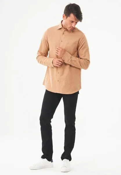 ORGANICATION ORGANICATION Brushed Twill Hemd aus Bio-Baumwolle, Light brown, – Produktbild 3 von 4