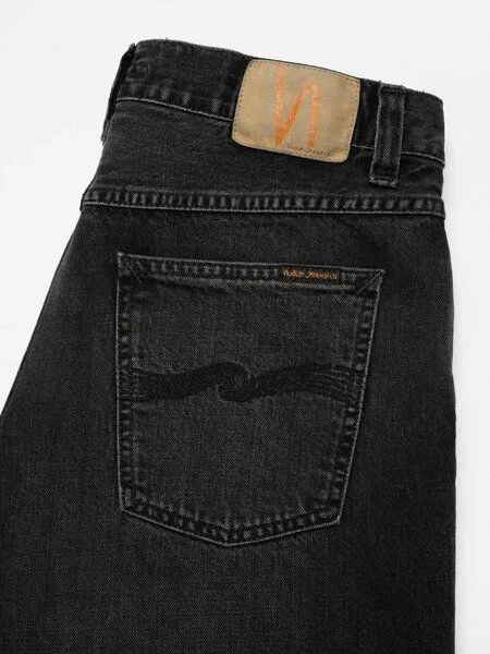 Nudie Jeans Nudie Jeans Loud Larry Jeans aus Biobaumwolle, Black storm (schwarz), – Produktbild 4 von 4
