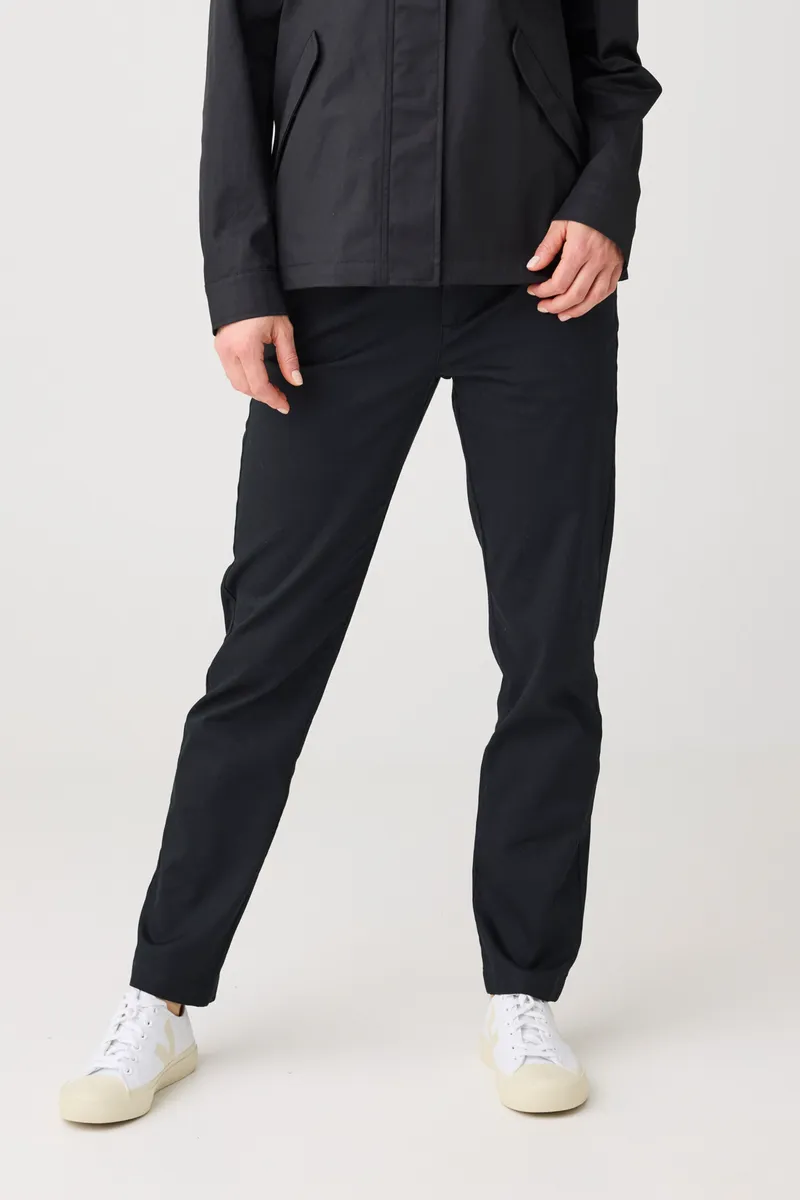 KnowledgeCotton Apparel KnowledgeCotton Apparel Damen vegan Hose Iris Slim Pique Schwarz Jet, Schwarz, – Produktbild 2 von 2