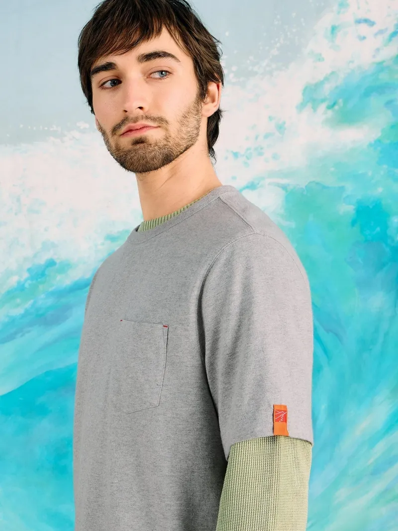 White Stuff T-Shirt mit Tasche - S, Grau print, – Produktbild 3 von 4