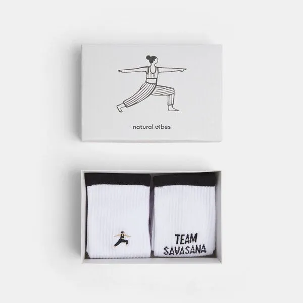 Natural Vibes Natural Vibes 2-Pack Yoga | Bio GOTS | Geschenkset | Weiße Tennissocken | Herren Damen Socken | – Produktbild 1 von 4