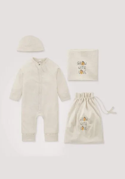 hessnatur hessnatur Erstausstattung Newborn im Set aus reiner Bio-Baumwolle, Pfirsichrot, – Produktbild 3 von 4