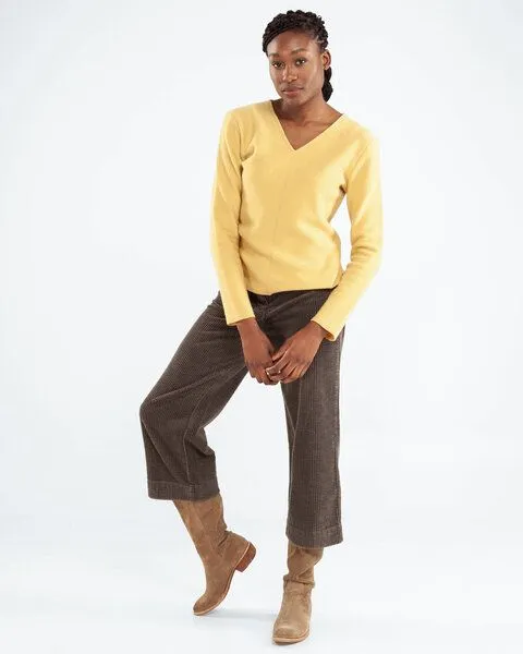 Alma & Lovis Alma & Lovis Pullover in Walkstoff aus reiner Bio-Wolle | Walk Sweater, Weizen (gelb), – Produktbild 2 von 4