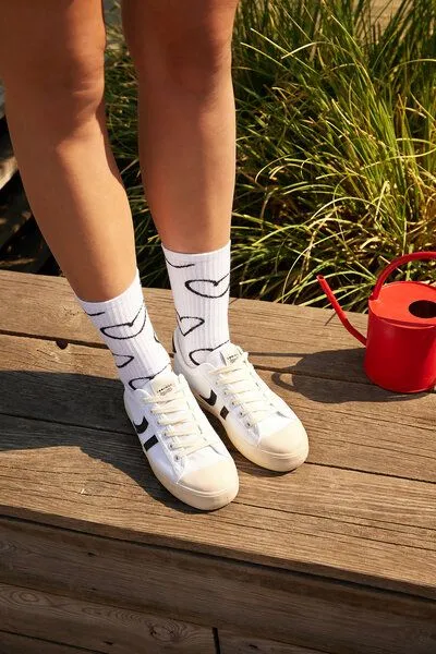 Natural Vibes Natural Vibes Herzen Socken Bio GOTS | Tennissocken | Bunte Socken | Doodle Heart | Herren Damen Socken – Produktbild 3 von 4