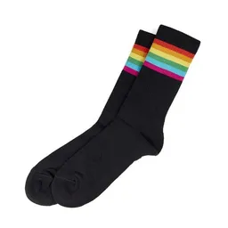 roots of compassion roots of compassion Pride Socken schwarz - Pride-Fahne, Regenbogenfahne – Produktbild 1 von 1