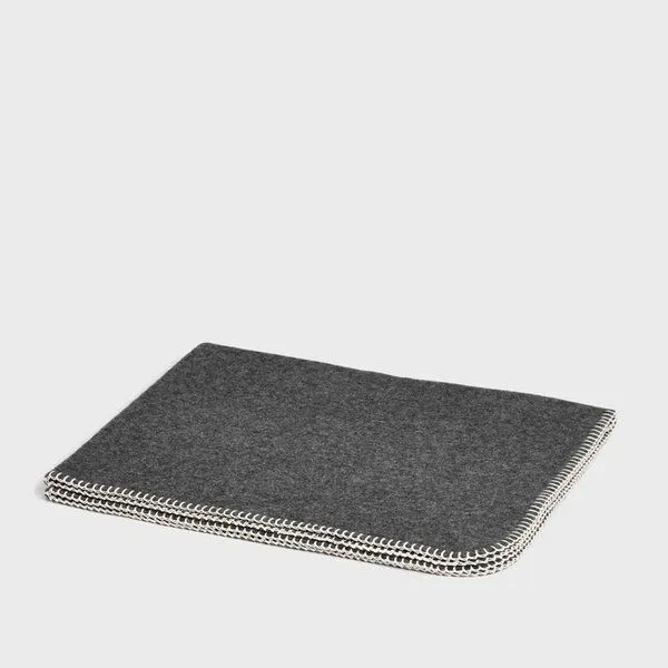 Yumeko Babydecke 75x100 cm Yumeko aus 100% Mulesingfreier Merinowolle, Dark grey/light grey, – Produktbild 1 von 3