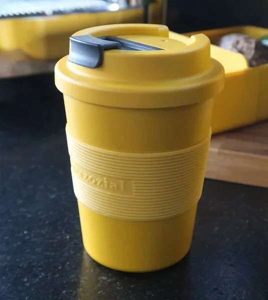 Zuperzozial Zuperzozial Coffee to-go Becher, Gelb, – Produktbild 2 von 3