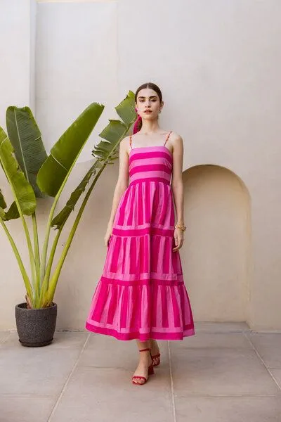 Haus of Namaste Haus of Namaste Midikleid 'Gulaal' aus Bio-Baumwolle – Rosa handbedruckt, gefüttert & mit Taschen – Produktbild 1 von 4