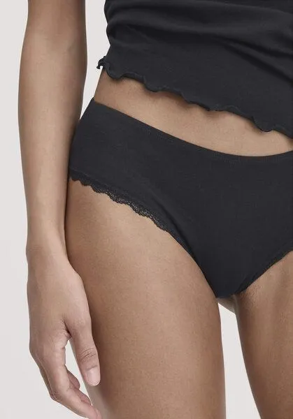 hessnatur hessnatur Panty COTTON FELLING LACE aus Bio-Baumwolle, Schwarz, – Produktbild 3 von 5