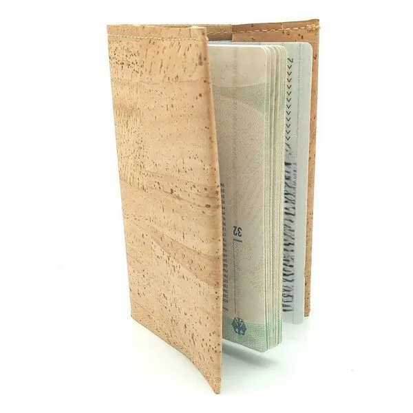 Kork-Deko Kork-Deko Korkstoff Reisepass-Hülle Beige – 2 Kartenfächer, vegan & wasserabweisend – Produktbild 5 von 8
