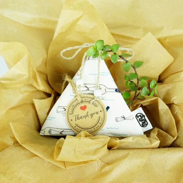 Burst Burst "Pyrascents" Duftpyramide/ Duftsäckchen, Message in a bottle, – Produktbild 1 von 4