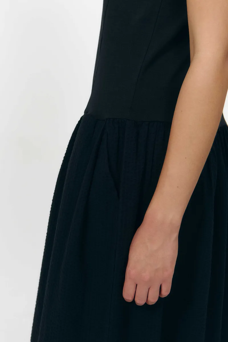 SUITE13LAB SUITE13LAB Damen vegan Kleid Mie Schwarz, Schwarz, – Produktbild 2 von 2