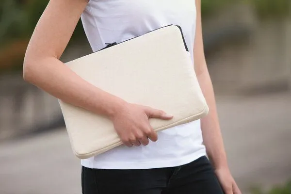 Neutral Neutral Notebook Tasche 13", Schwarz, – Produktbild 2 von 3