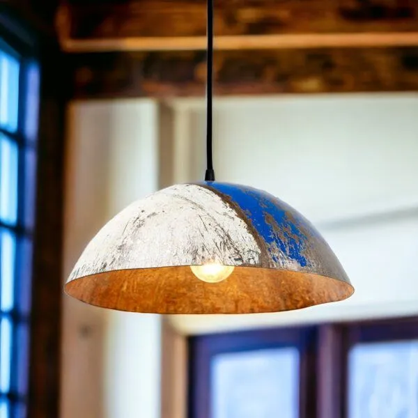 Moogoo Creative Africa Moogoo Creative Africa Kleine Deckenleuchte aus recycelten Ölfässern 34cm Durchmesser Industrial Design Upcycling, Blau&weiss, – Produktbild 1 von 4