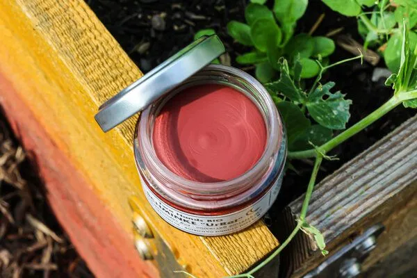 Two Hands BIO Two Hands BIO Schminke „UrSchwarz“ mit Bio-Carnaubawachs & Bio-Sheabutter – Produktbild 3 von 6