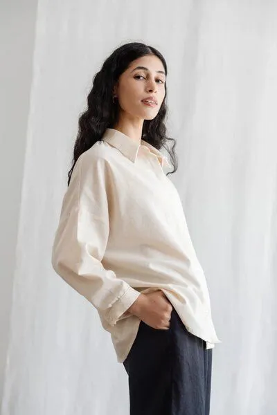 Jyoti - Fair Works Jyoti - Fair Works Flachs/Baumwoll Bluse Mayank Creme – Produktbild 3 von 3