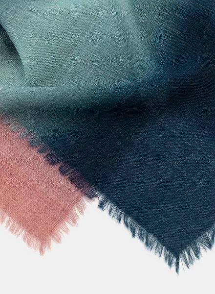 Djian Djian ILVIE –Schal aus Merino-Wolle, mulesing-frei, Blau / rosa, – Produktbild 2 von 2