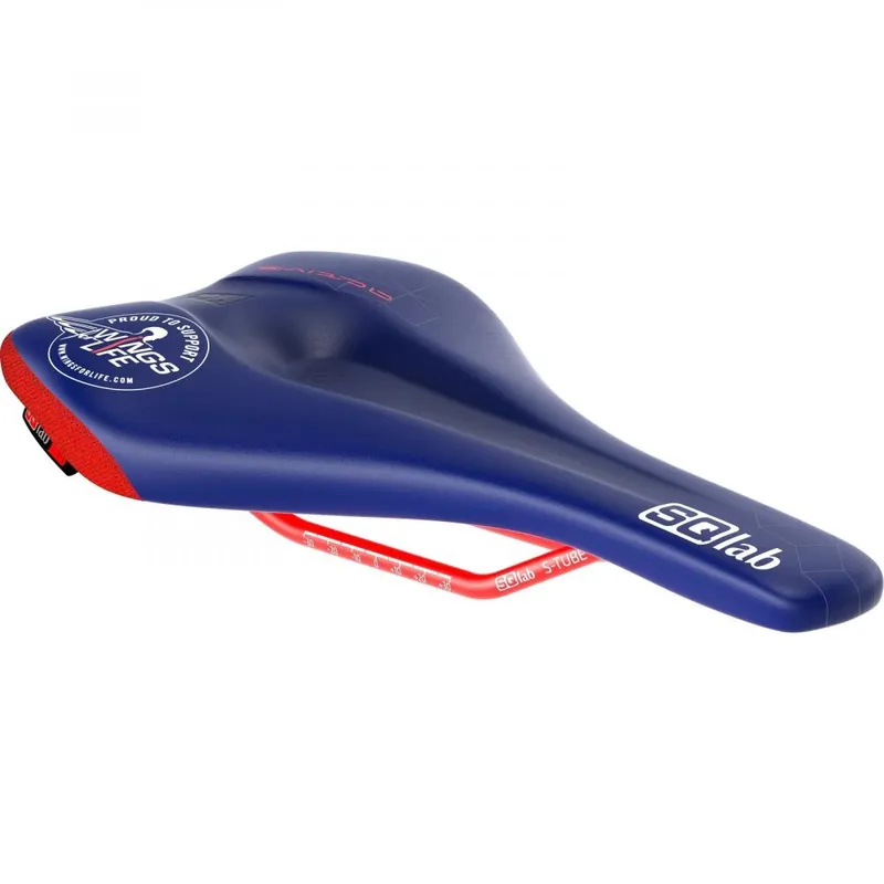 SQlab ERGOWAVE SQlab Sattel 611 ERGOWAVE® active 2.1 ltd. Wings for Life 16cm – Produktbild 1 von 1