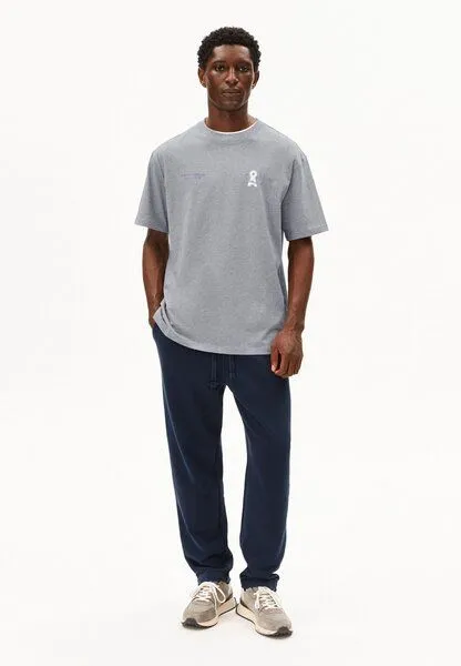 ARMEDANGELS ARMEDANGELS MAARKOS UN-WASTED Herren T-Shirt aus recyceltem Baumwoll Mix, Silver melange, – Produktbild 4 von 4