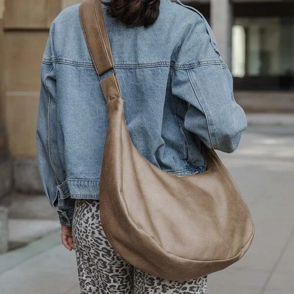 BOWLEANIES TASCHEN BOWLEANIES TASCHEN Moon Bag XXL aus Lederfaserstoff, Hellbraun, – Produktbild 2 von 4