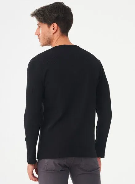 ORGANICATION ORGANICATION Geripptes Henley Langarmshirt aus Bio-Baumwolle, Black, – Produktbild 3 von 4
