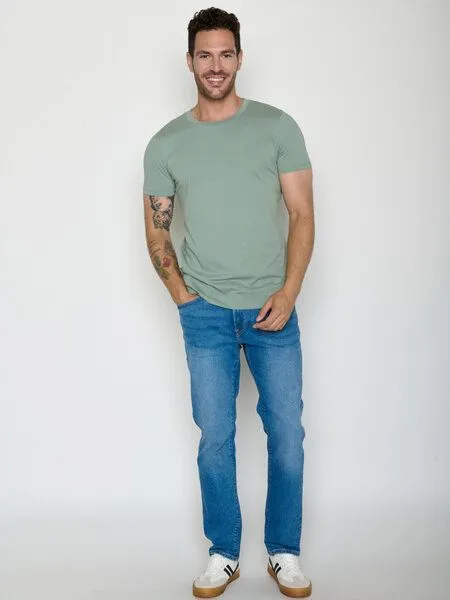 GreenBomb GREENBOMB Basic Guide - Sportliches T-Shirt aus Bio-Baumwolle / GOTS / Fair & Vegan, Grün (weicher salbei), – Produktbild 3 von 4