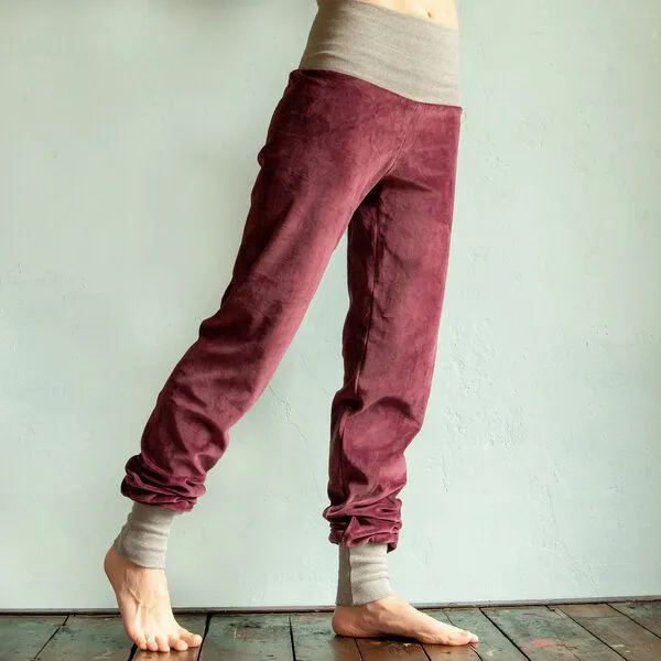 Cmig Cmig Bio Wohlfühl- und Yogahose aus Nicki, Berry / heather grey, – Produktbild 1 von 4